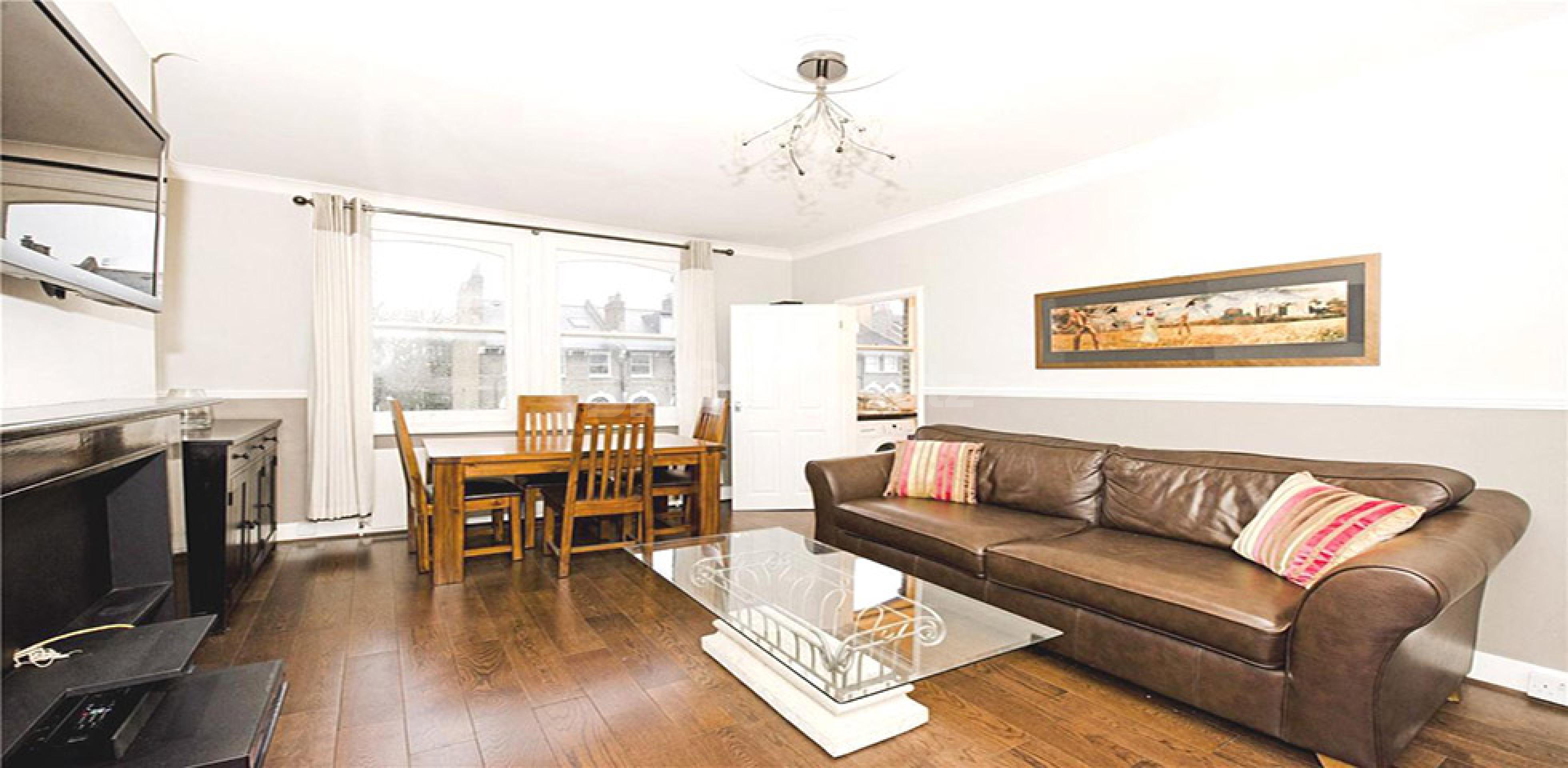 Two bedroom flat set within a period house in Camden South Villas, Camden Square NW1